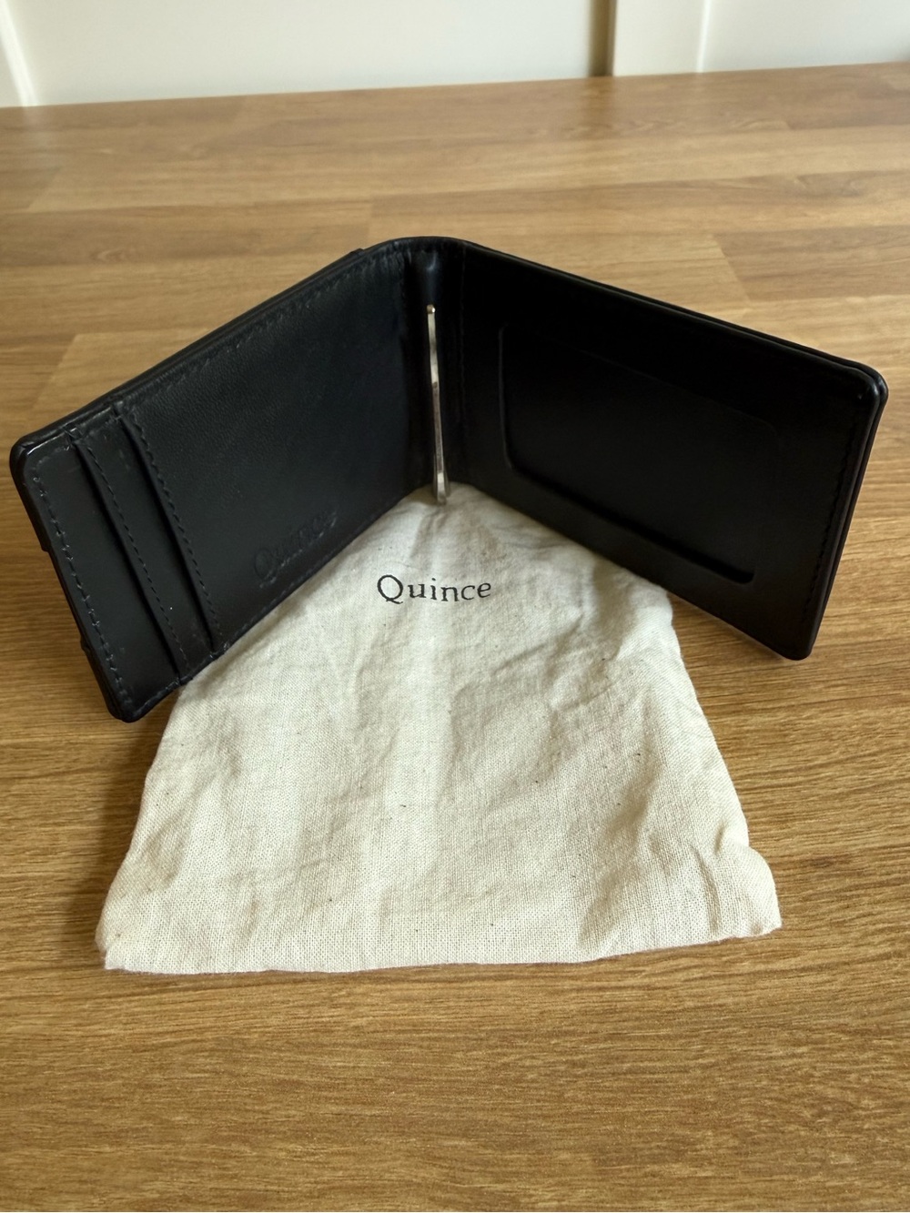 Quince Men’s Italian Leather Money-Clip Wallet in Black New.